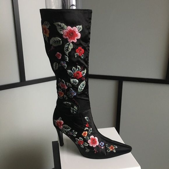 Details Shoes - Embroidered & Beaded Black Satin Heeled Boot